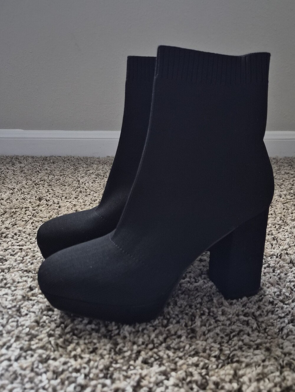 MIA Margot Black Slip on Sock Bootie Size 6.5